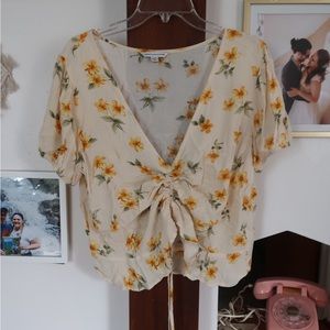 American Eagle Floral Blouse